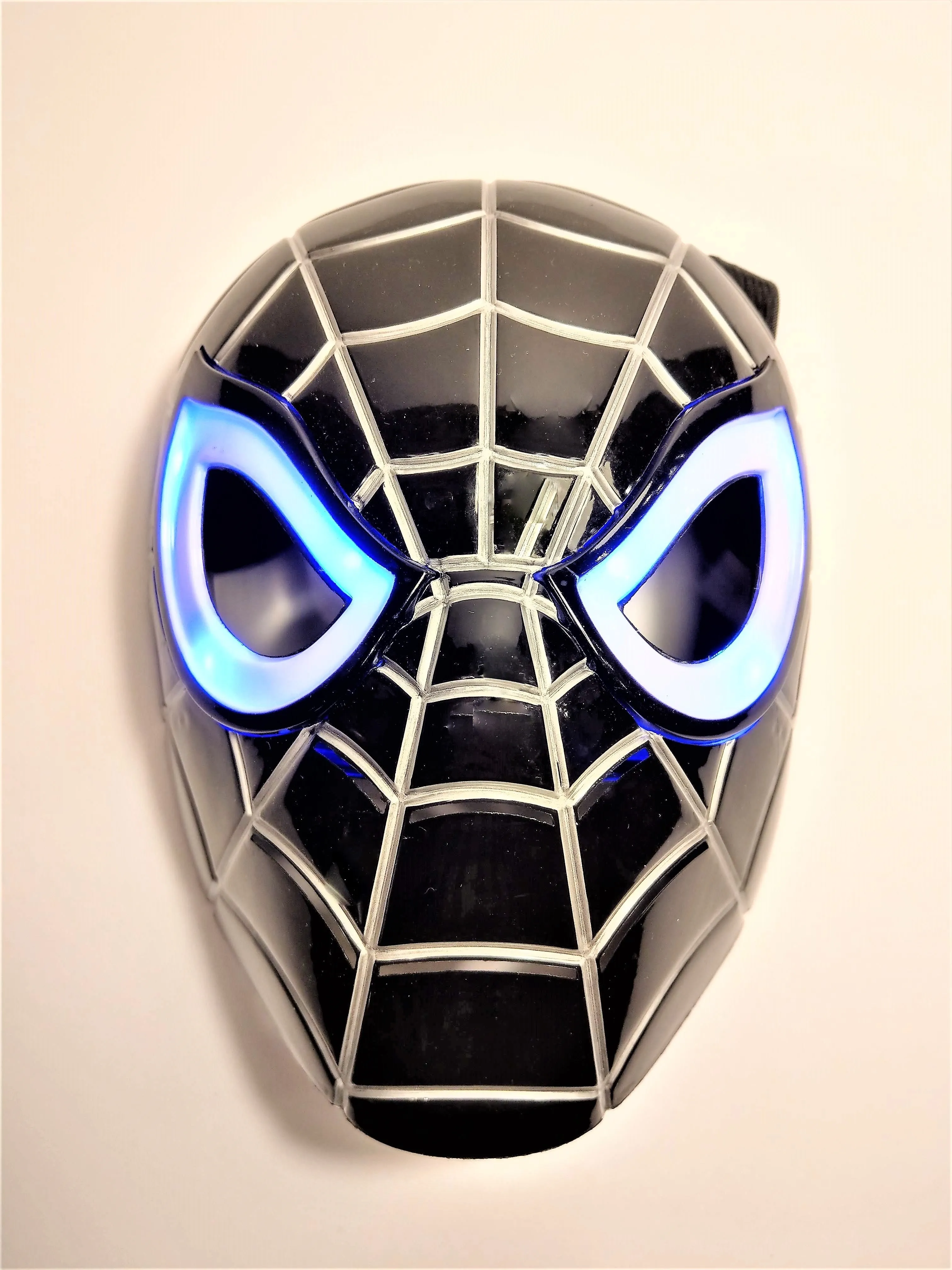 Black Spider-Man Mask / Venom Mask with LED Eyes That Light Up! (Batteries Included)