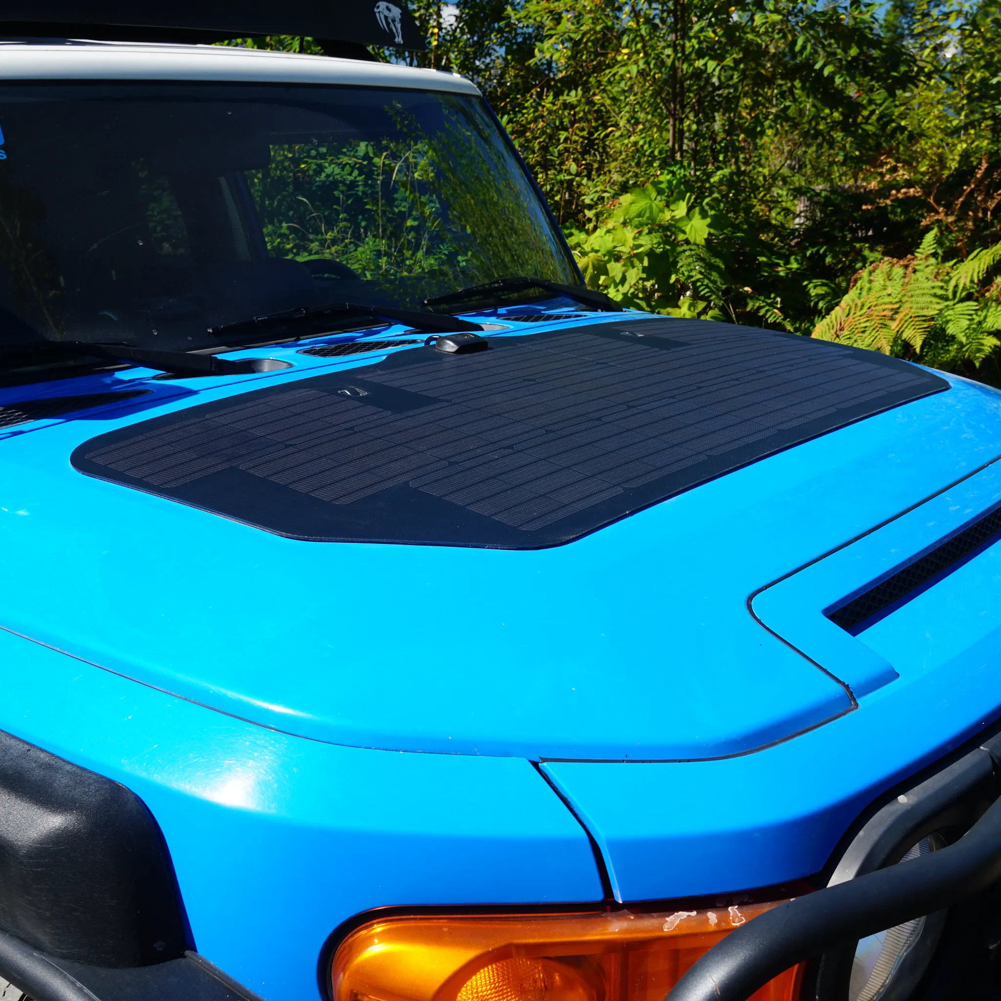 Cascadia 4x4 Toyota FJ Cruiser VSS System - 100 Watt Hood Solar Panel